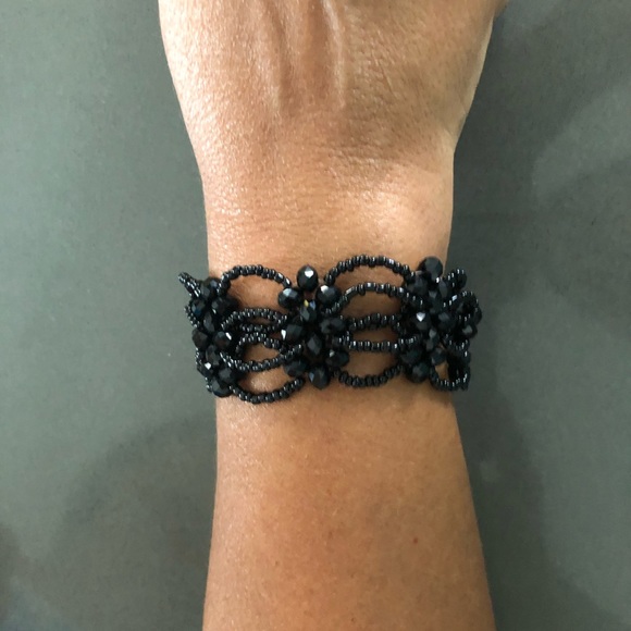 Black Bead Bracelet - Picture 2 of 3